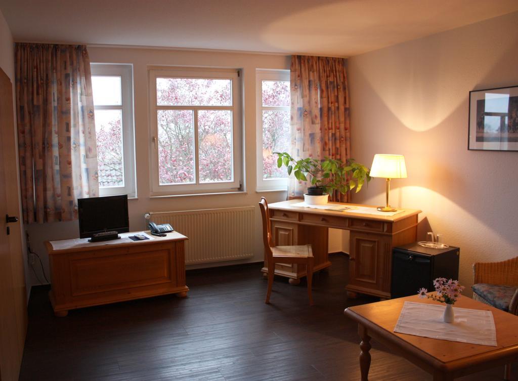Ostseehotel Kluetzer Winkel Hohen Schoenberg Dış mekan fotoğraf