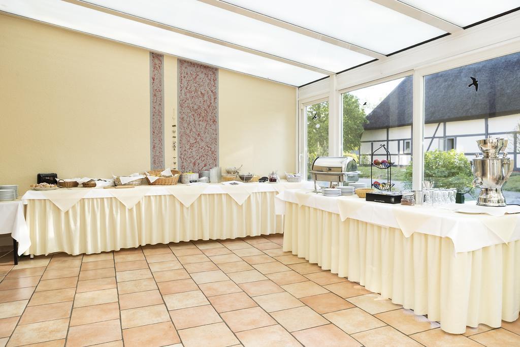 Ostseehotel Kluetzer Winkel Hohen Schoenberg Dış mekan fotoğraf