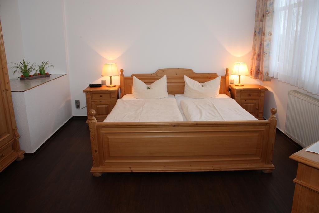 Ostseehotel Kluetzer Winkel Hohen Schoenberg Dış mekan fotoğraf